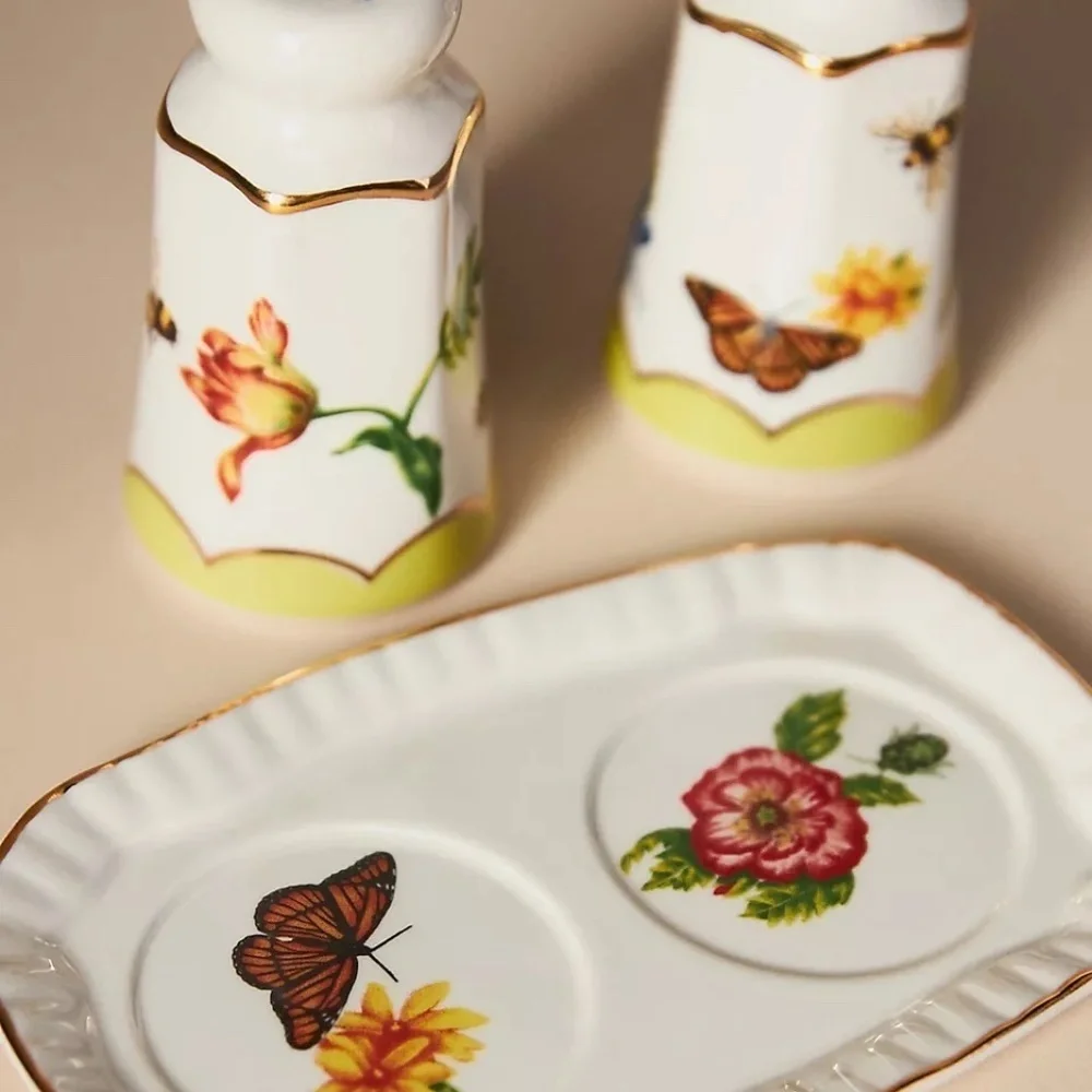 NWT Anthropologie Lou Rota Nature Hummingbird Salt and Pepper Shaker Set